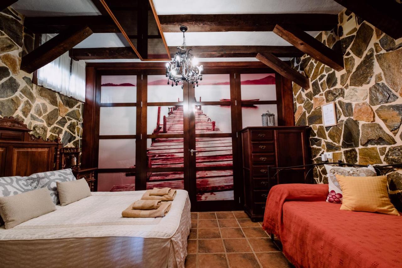 Hotel Rural Finca La Herencia Guadalcanal Exterior photo